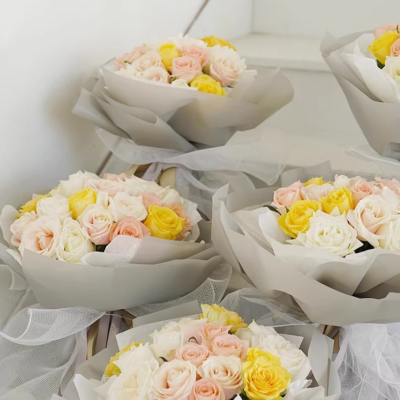 کاغذ بسته بندی گل شفاف یک رنگ مات
