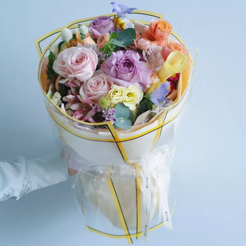 کاغذ بسته بندی گل یون مات نقره ای نیمه شفاف با لبه نقره ای