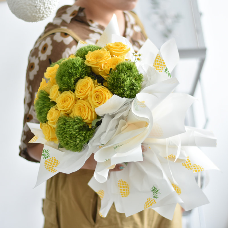 کاغذ بسته بندی دسته گل طرح میوه ساده