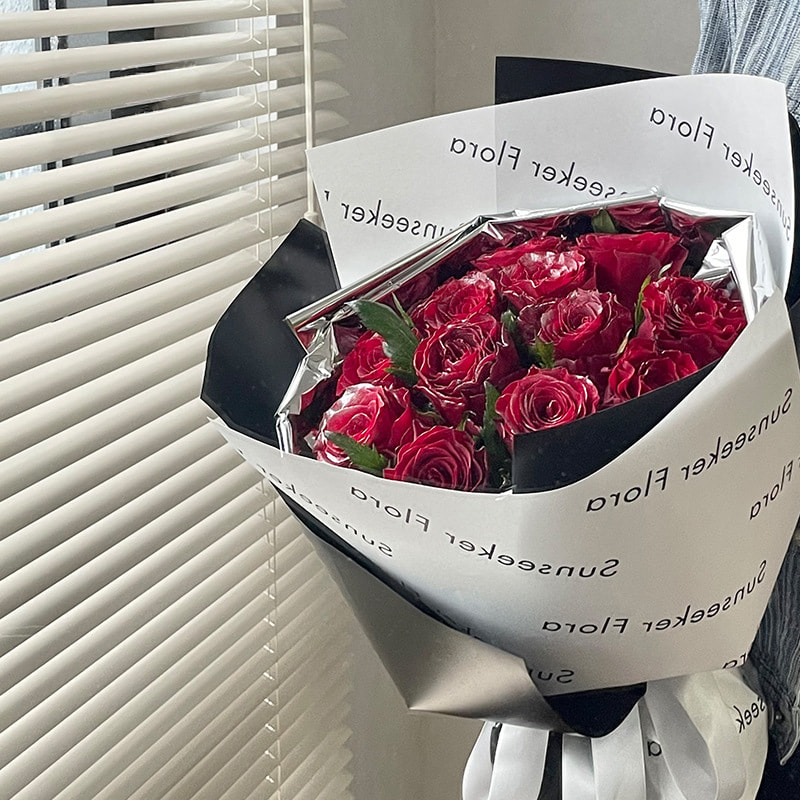 کاغذ بسته بندی دسته گل آینه دار تک رنگ